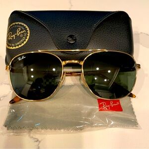 Ray Ban Aviator brand new RB 3688